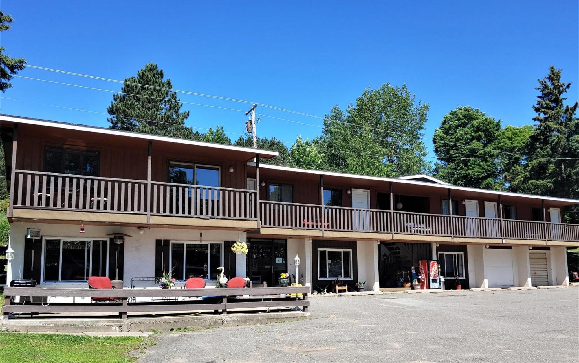 Lakeshore Motel Ice Lake Iron River 外观 照片